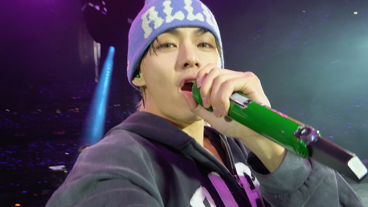 'Dynamite' by V | BTS WORLD TOUR &lsquo;ARIRANG&rsquo;