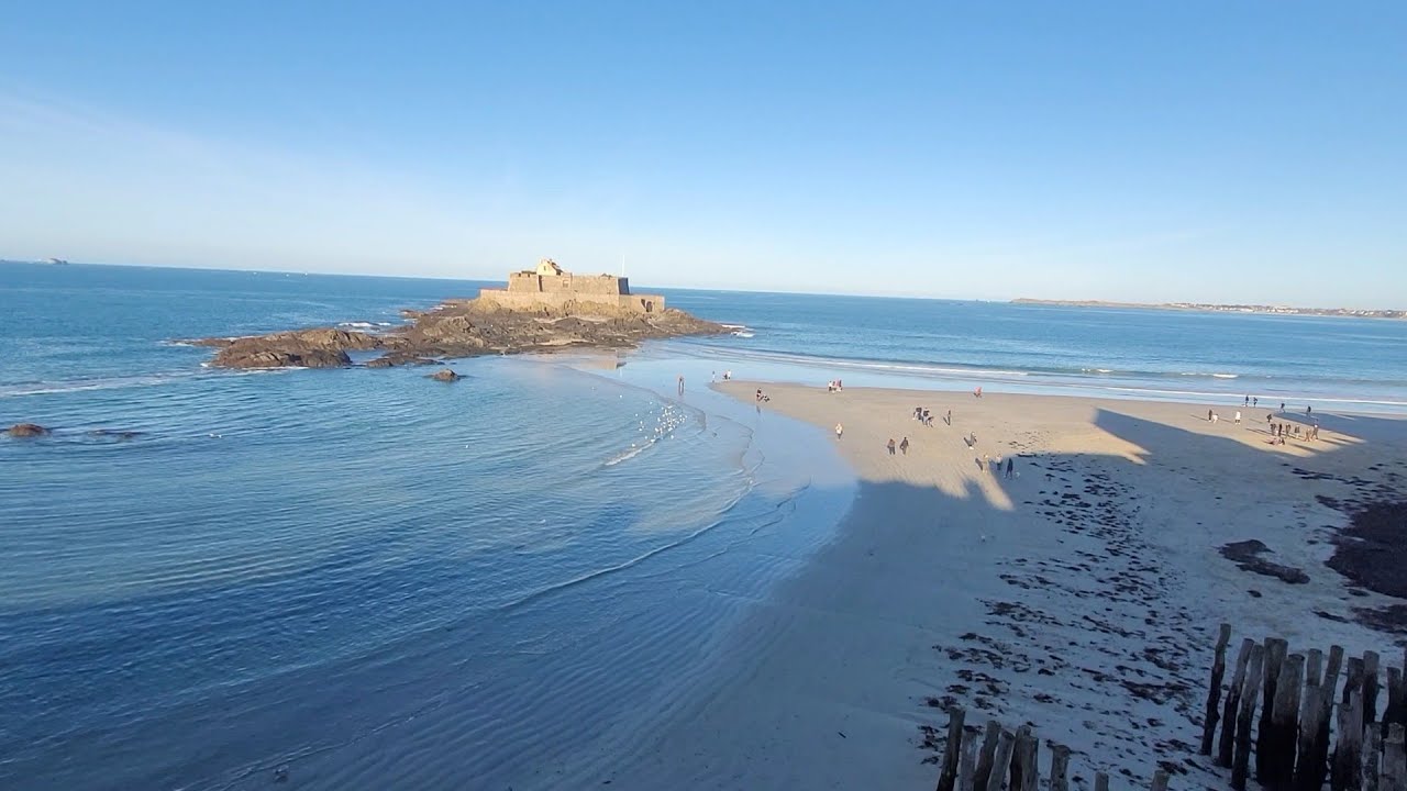 Le tour des remparts de saint malo 