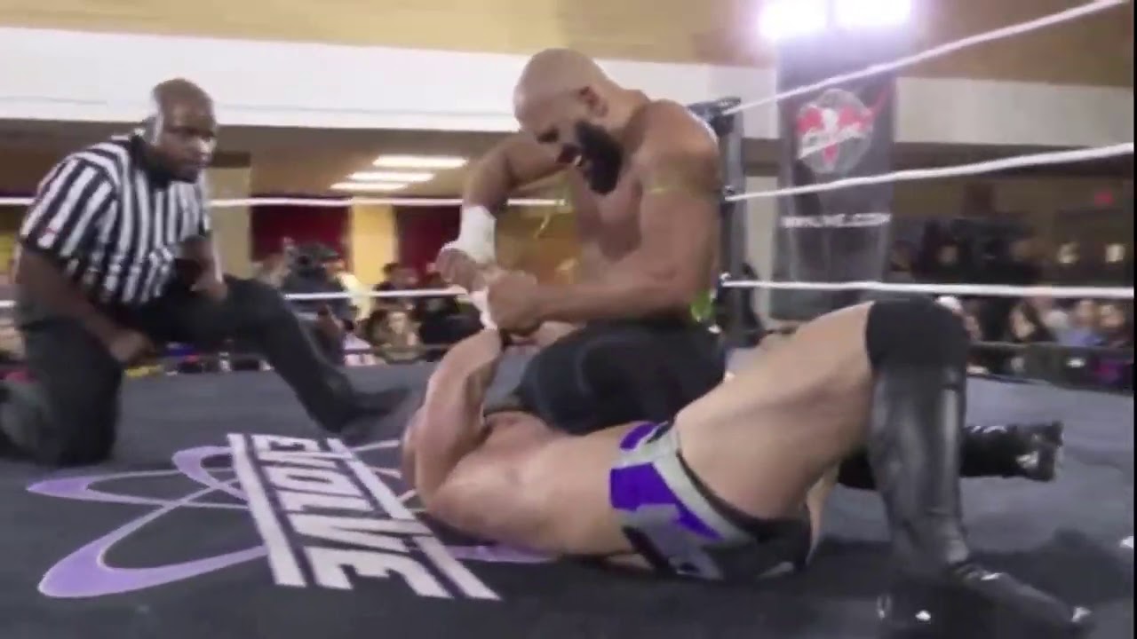 Arturo Ruas vs. John Silver - EVOLVE #135