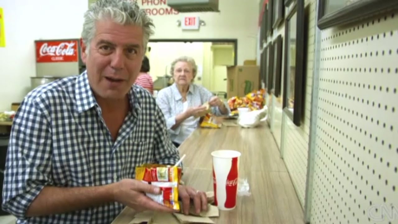 Bourdain apologizes for Frito pie insult