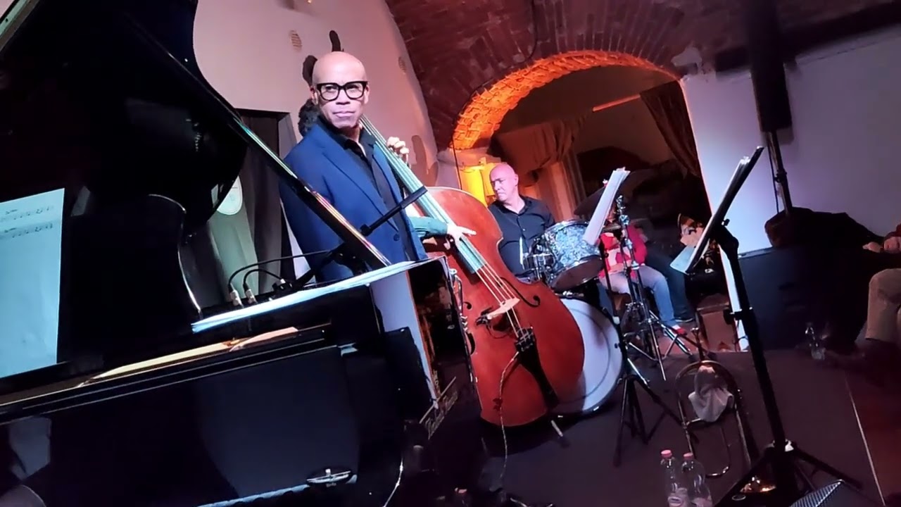 “Time To Swing”  quartet B