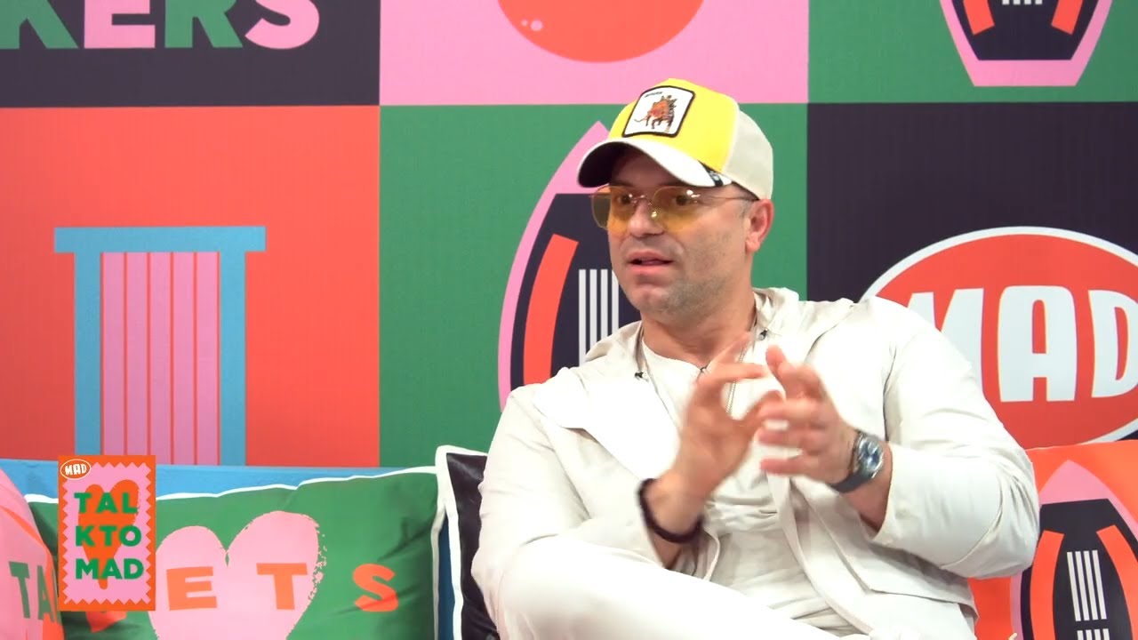 O Claydee για το 