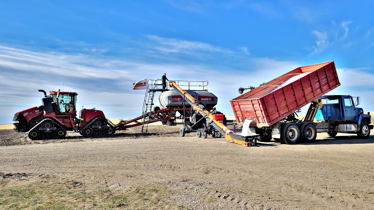 🔴LIVE! Planting in a 2021 620 Quadtrac