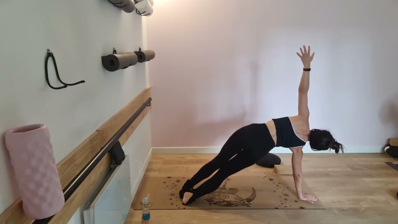 Séance de YOGABARRE 20 minutes à la maison pour renforcer tout le corps