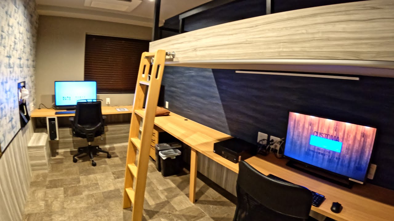 Пребывание в частном номере CAPSULE LOFT ROOM в Японии | Кафе Customa в Токио