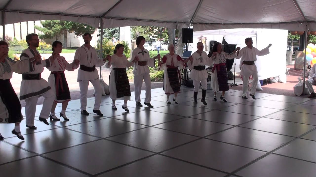 Hora De Mana - Hora Romaneasca Dance Group