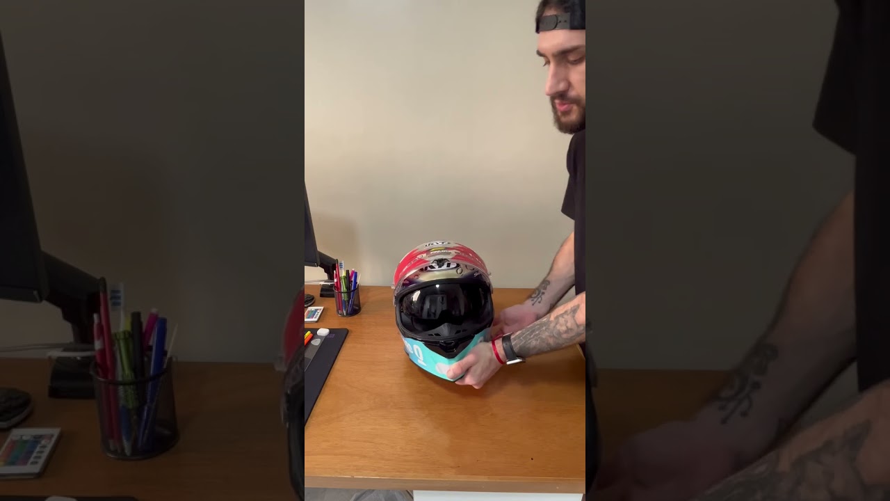 Unboxing capacete KYT R2R