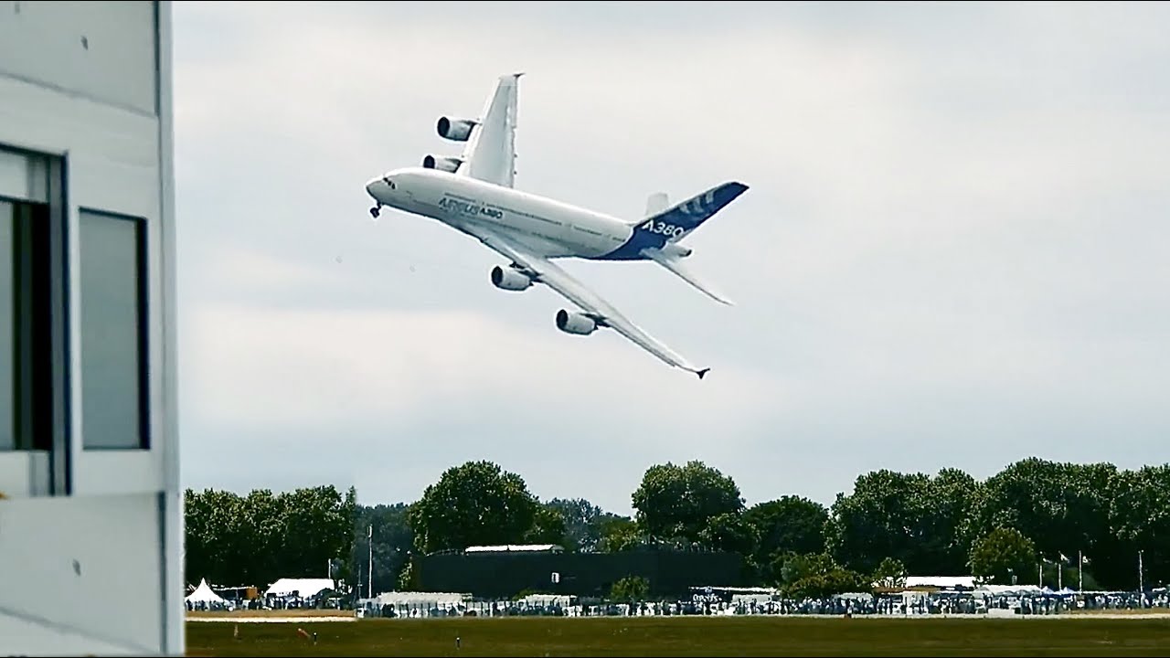 A380 Pilot Exceeds Maximum Bank Angle