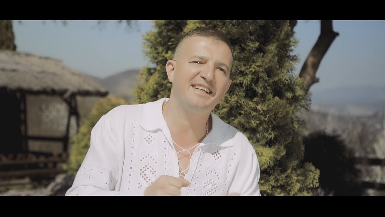 Calin Crisan - Mandra cu sobita mica (Videoclip Oficial) NOU 2017