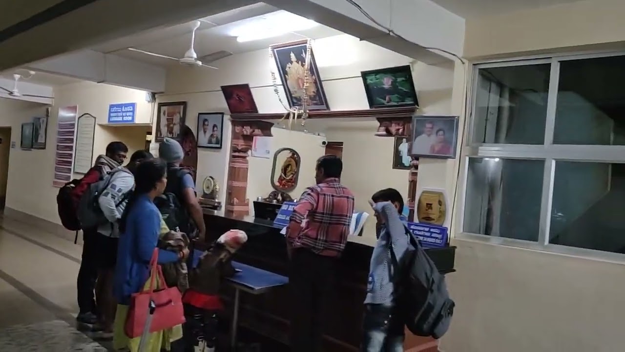 2022-12 Gayathri Guest House Accommodation in Shri Dharmasthala Manjunatheshwara Rom Tour