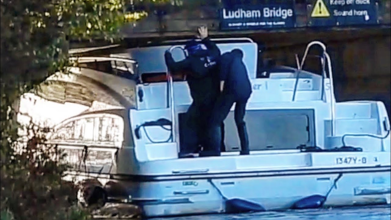 High tides & severe flooding continues after storm Babet #river #boat #floods #ferry #halloween