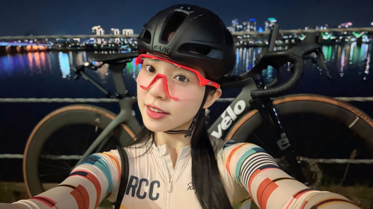 예쁜 밤 한강을 따라 달리는 솔로 라이딩🌙
