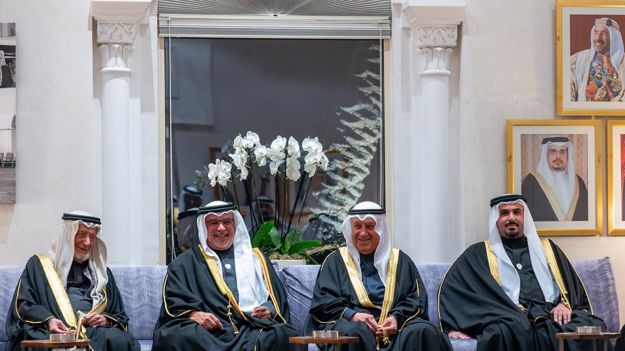 ‎سمو ولي العهد رئيس مجلس الوزراء خلال زيارته عدداً من المجالس الرمضانية