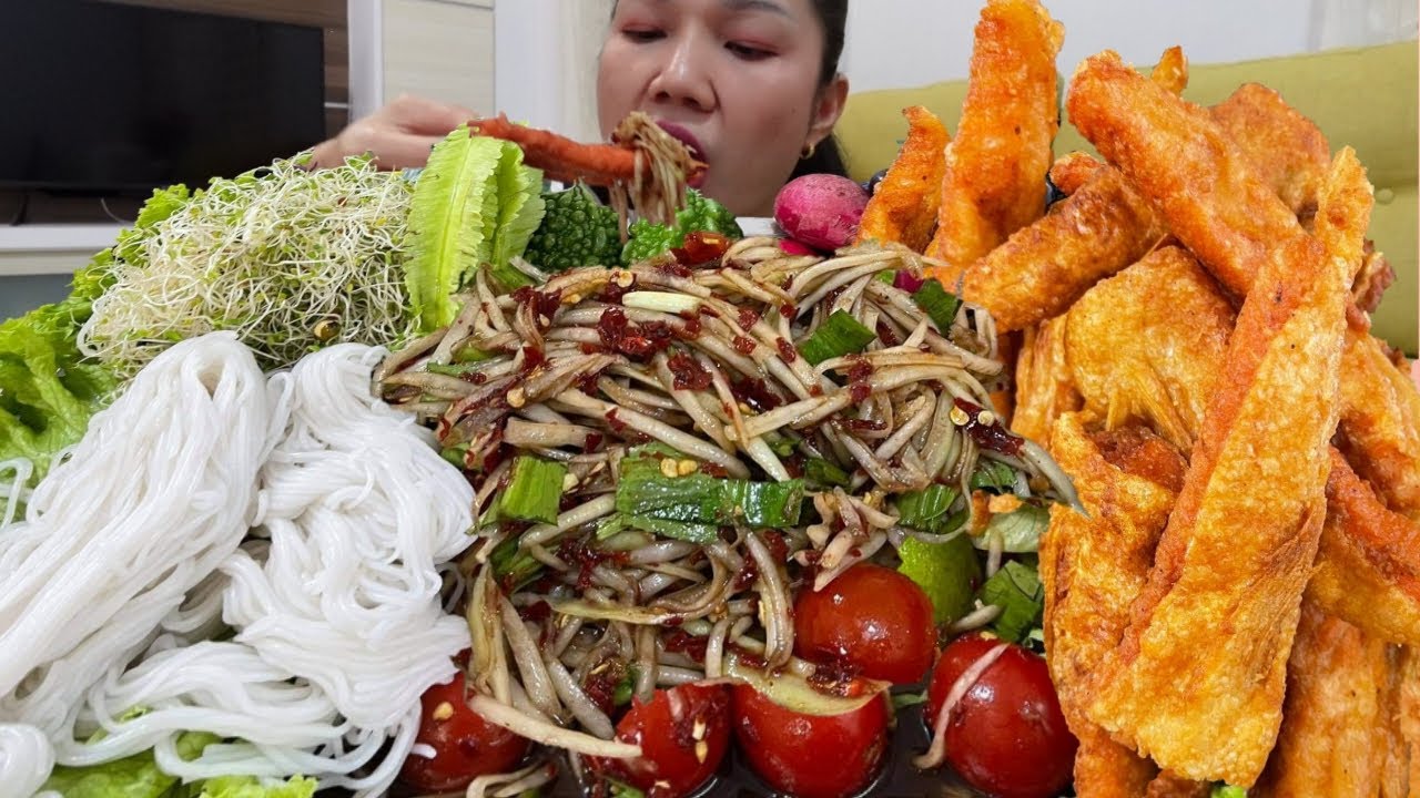 ทอดกรอบท้องแซลมอน3แพคกับส้มตำใส่น้ำปู ขนมจีนเหนียวนุ่ม มันๆนัวๆน้ำลายแตก ❗พร้อมวิธีทอดท้องแซลมอน​