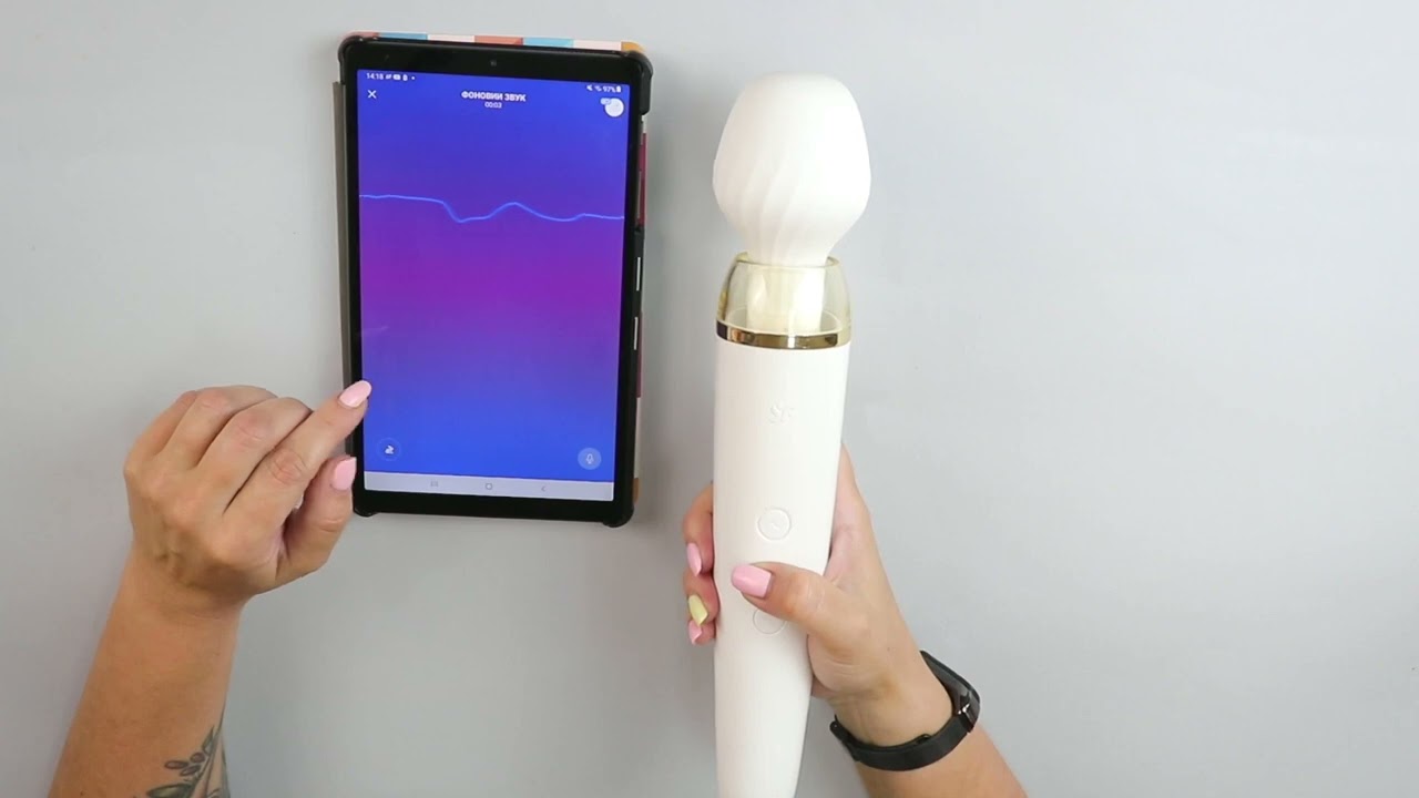Смарт вибромассажер со сменной головкой Satisfyer Double Wand-er