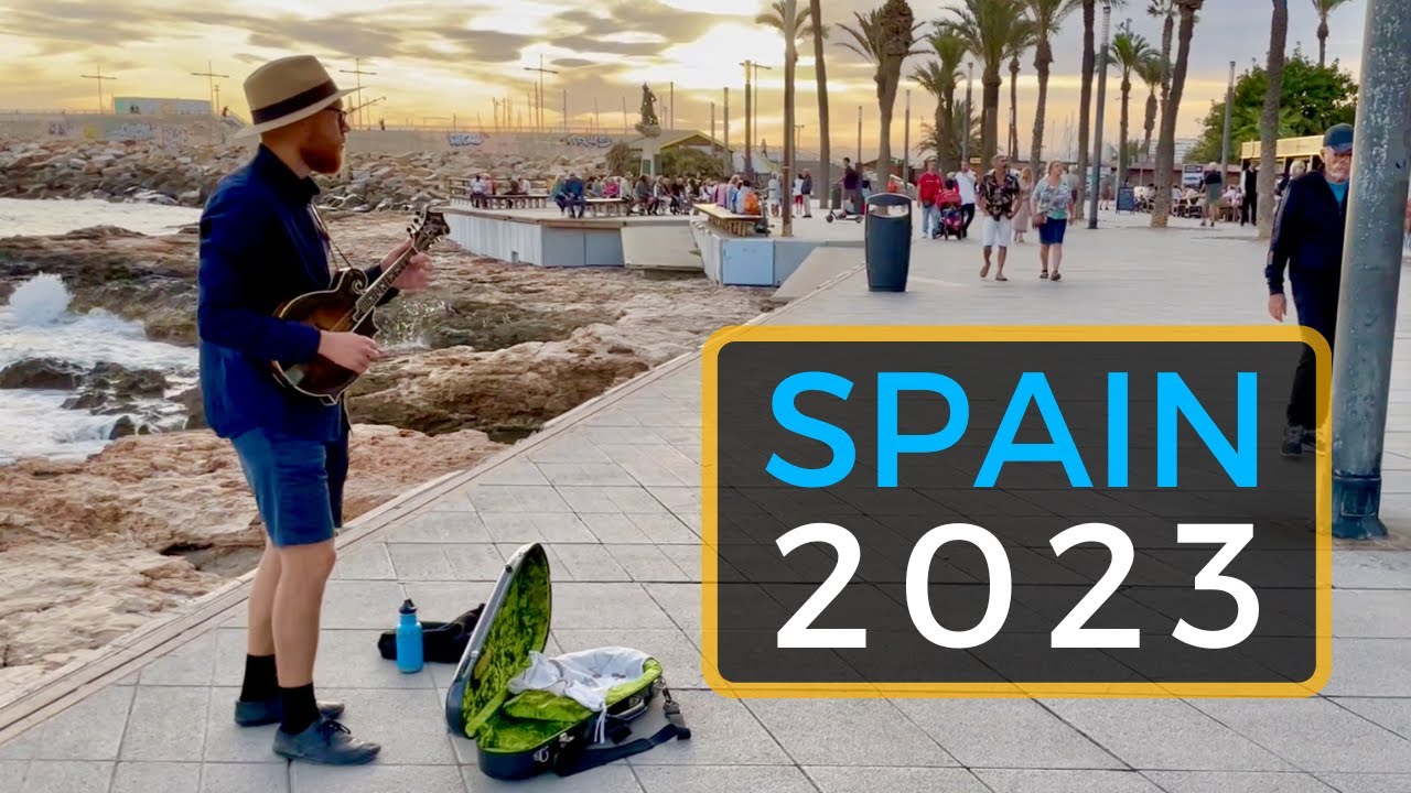 Serenading the Streets of Spain: Mandolin Busking in November 2023