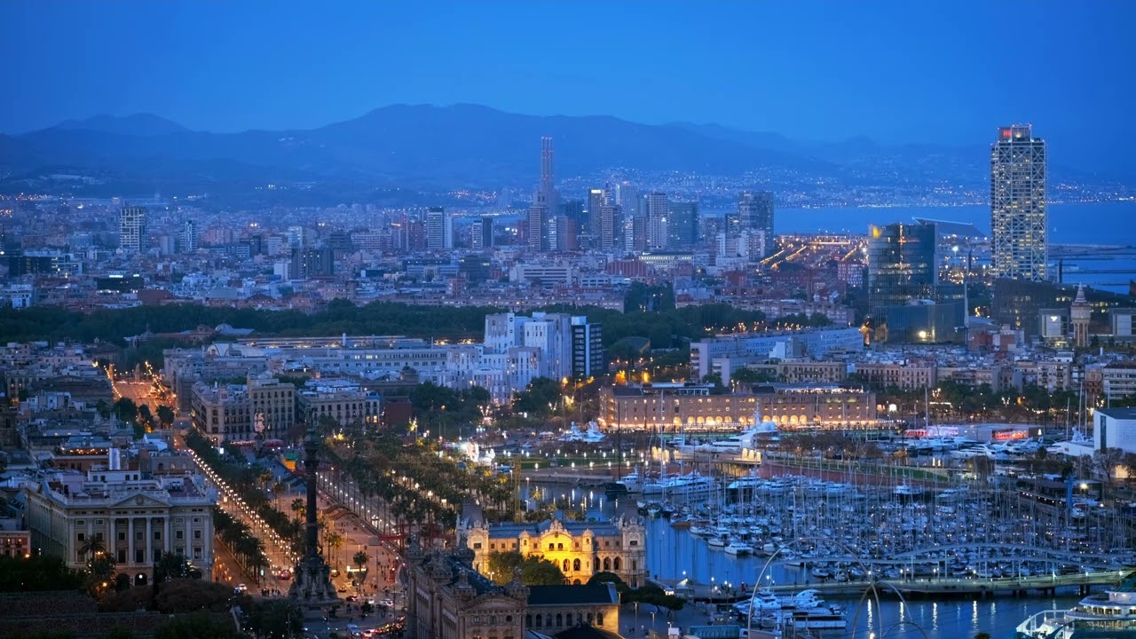 Barcelona Area Night Tour: Port Vell, La Rambla, Maremagnum & Columbus Monument.
