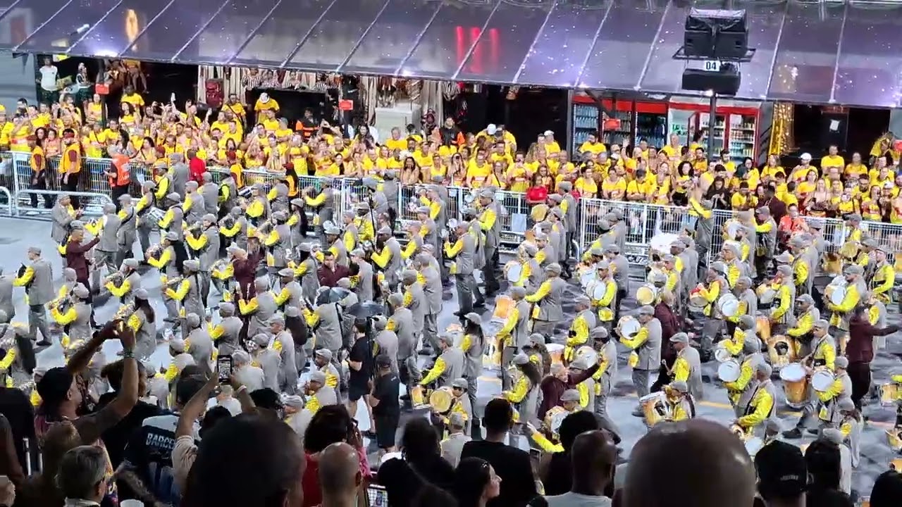 Bateria - Tom Maior - Desfile Oficial 2026