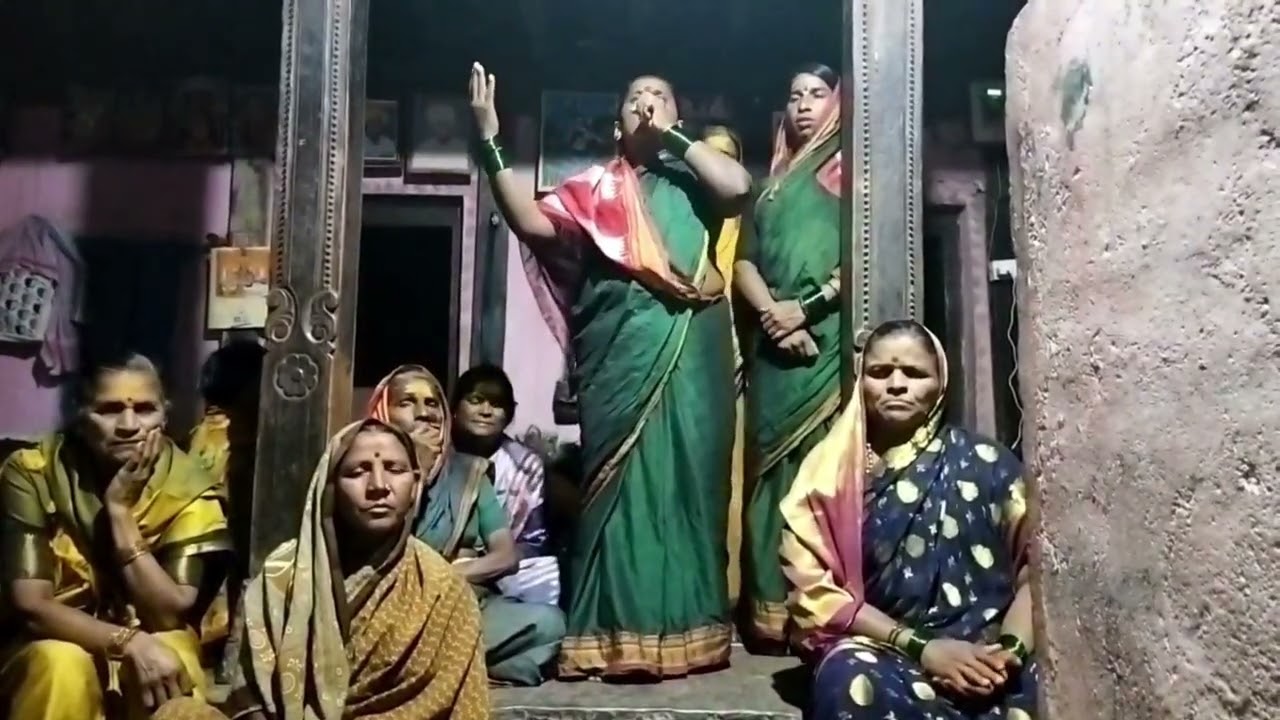 ಮಲ್ಲಿಗೆ ಹೂವ್ವ ಕಯ್ಯ ತುಂಬಿ ಕಣ್ಣ ಮುಂದೆ ಸುರೀಯತಾವ