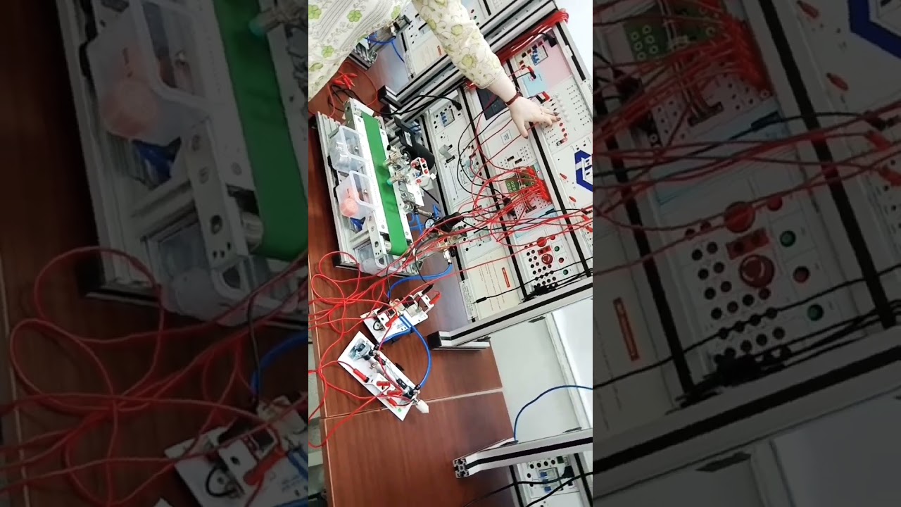 PLC-LAB//PLC- Mechatronics Module//World Skills Center Bhubaneswar/PLC Two Acting Cylinder Practical