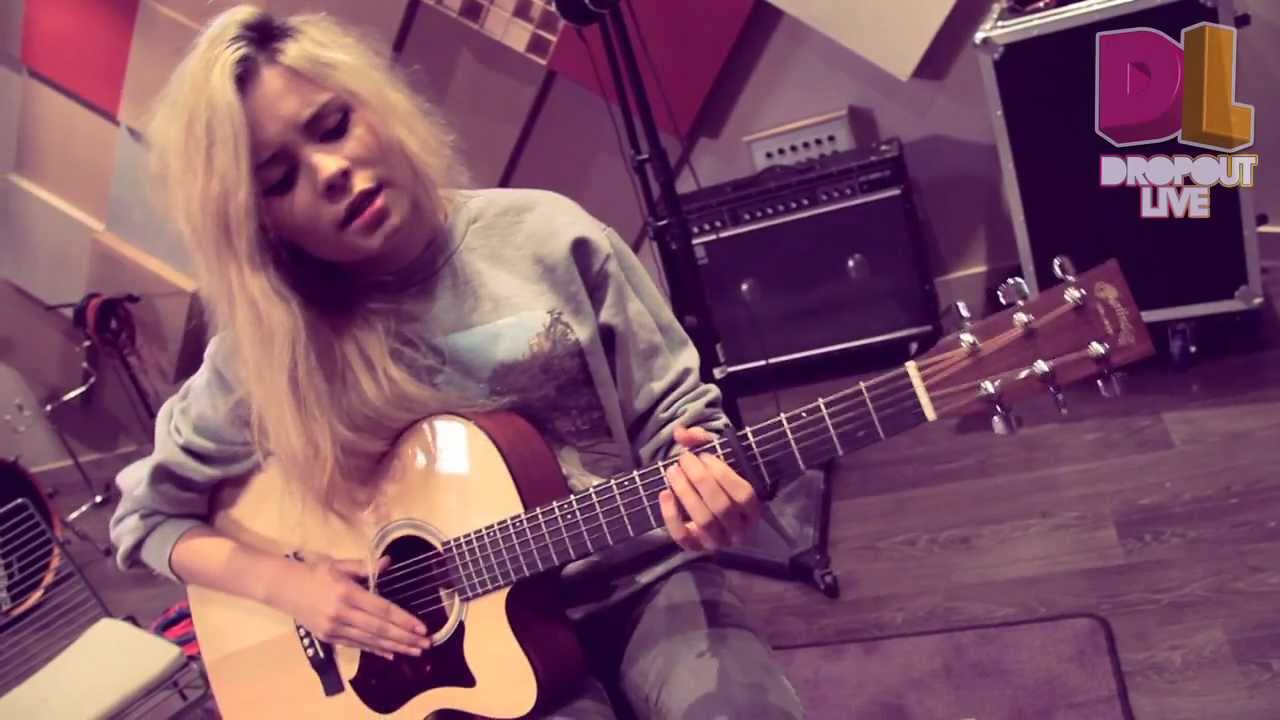 Nina Nesbitt - 'Seesaw' - Dropout Live | Dropout UK