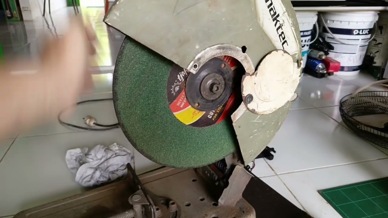 Perbaikan Makita mesin potong Besi