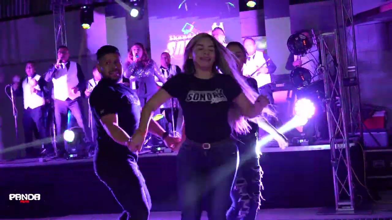 Tiene tumbado, Mete y saca y La Mochila sonora xtrema en vivo 2023