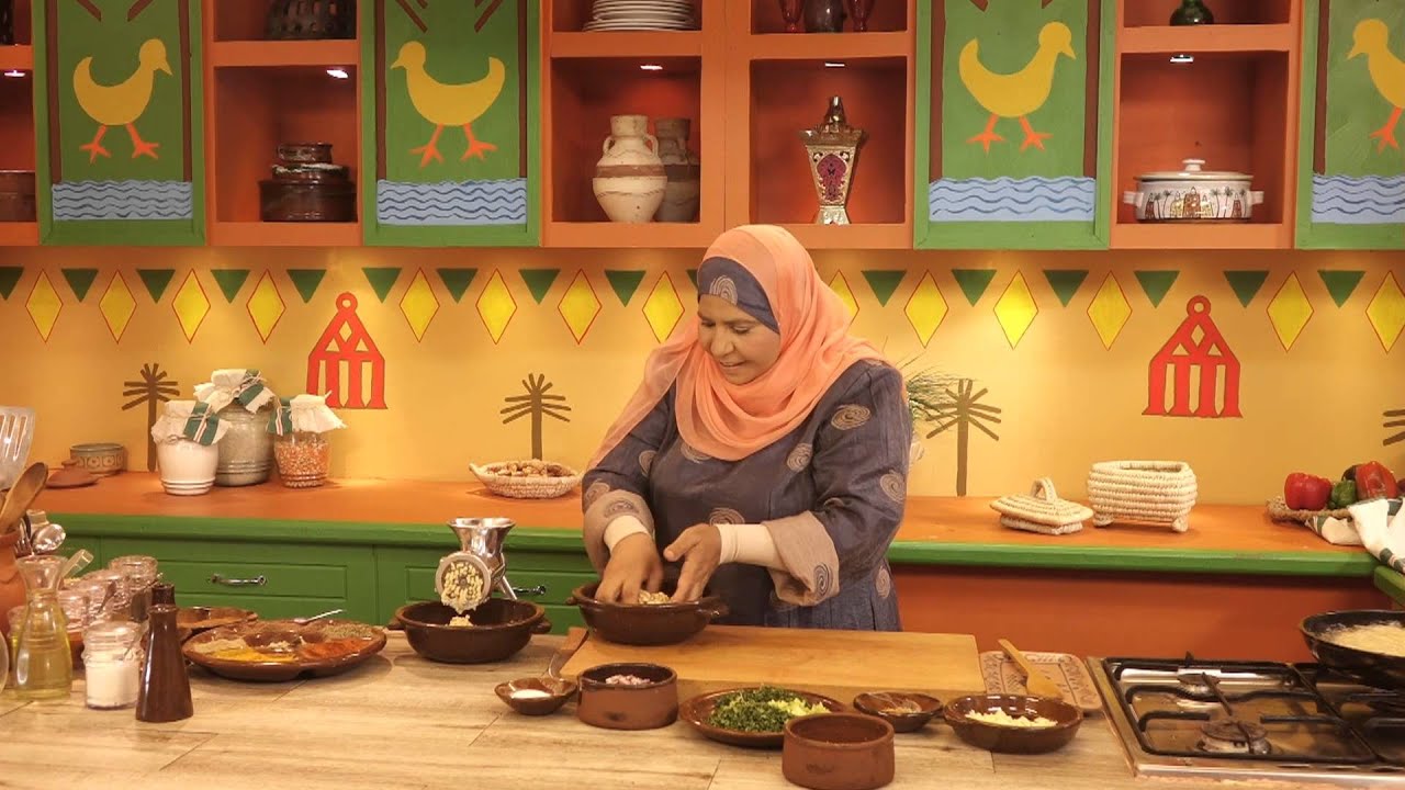 روايح من بلدنا - طاجن فول بالبيض + طعمية بيتي + طماطم مخلله 2