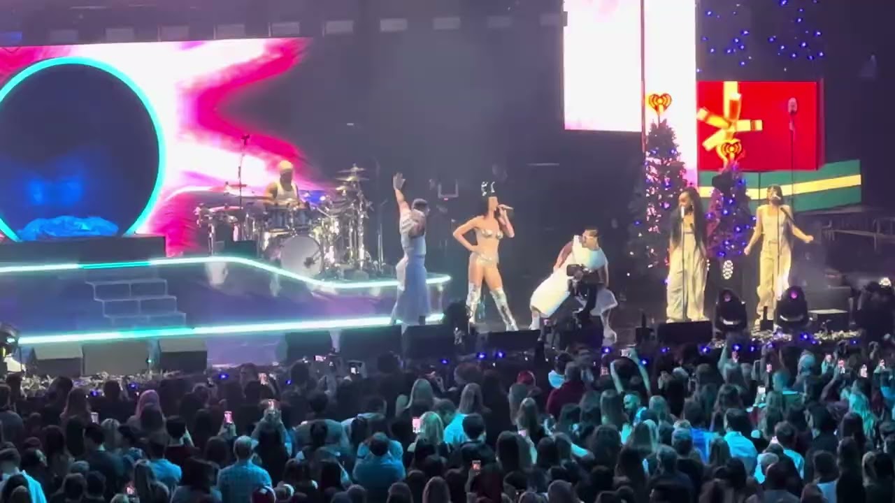 Katy Perry mash-up at Jingle Balls 2024 - MSG