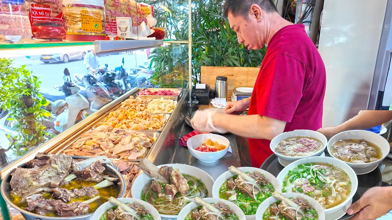 Phở Sườn Bò Khôi Nguyên 95K Cam Kết Bò Tươi 100% Hút Khách Đông Nghẹt Mỗi Sáng Ở Sài Gòn