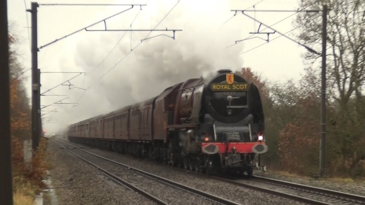 UK - Duchess of Sutherland races up the East Coast line, 18/12/2021