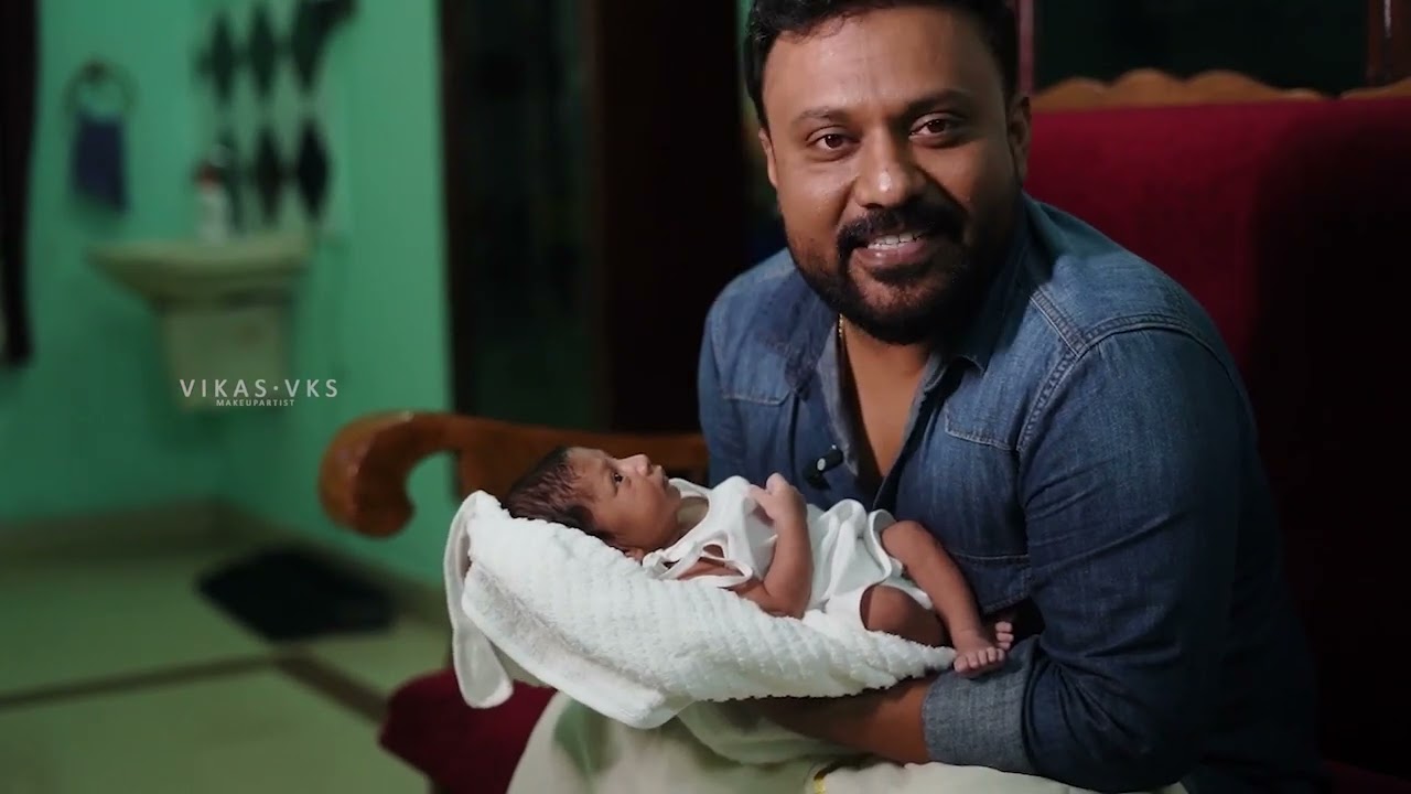 നാരായണിയുടെ ആദ്യത്തെ മേക്കപ്പ് | Newborn baby bathing and makeup Vikas Vks makeup artist