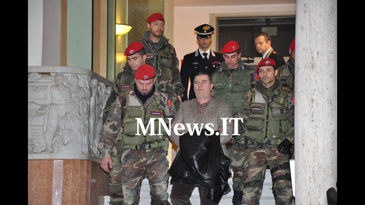 L' Arresto di Rocco Aquino all' interno del bunker 10 febbraio 2012