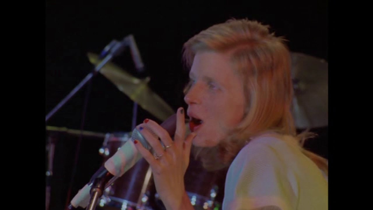 Paul McCartney & Wings - Eat At Home (Live 