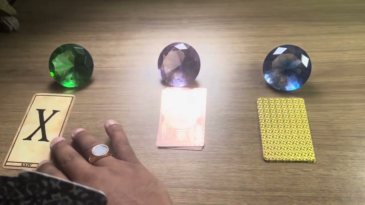 A ESPIRITUALIDADE TE MOSTRA O SEU FUTURO PRÓXIMO COM ELE(A)! #mensagemdoanjo - Tarot responde