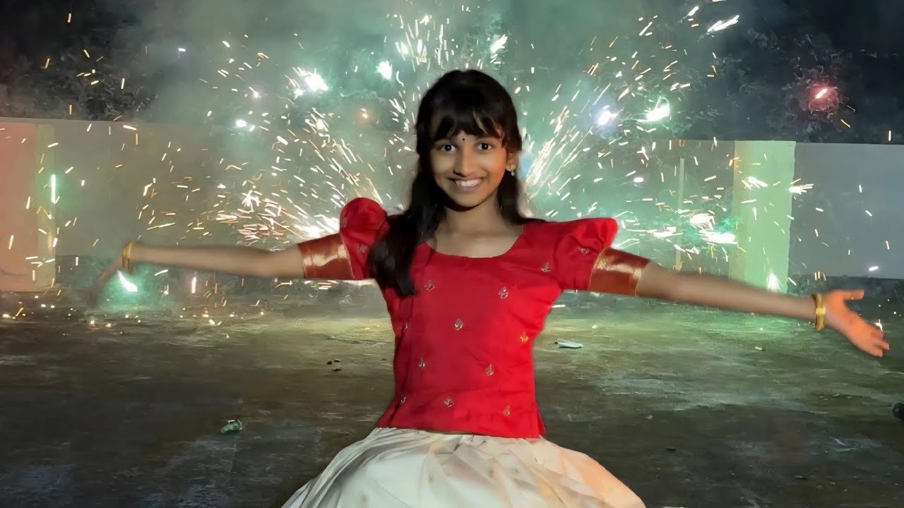 Diwali ✨ Celebration 😍 2025 Vlog || Ammu in Traditional Looks💃🥰@V5 Family Show