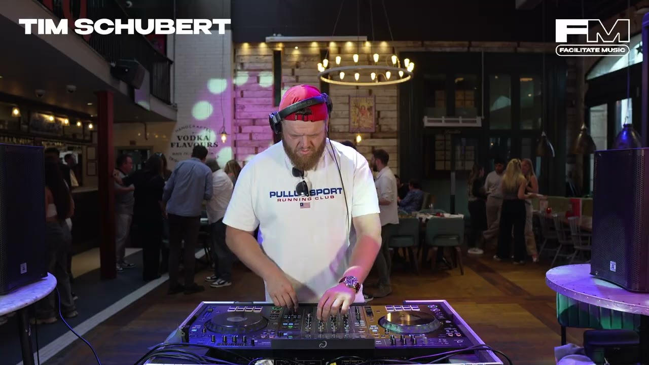 Azure Sessions @ Revolution Bristol - Tim Schubert