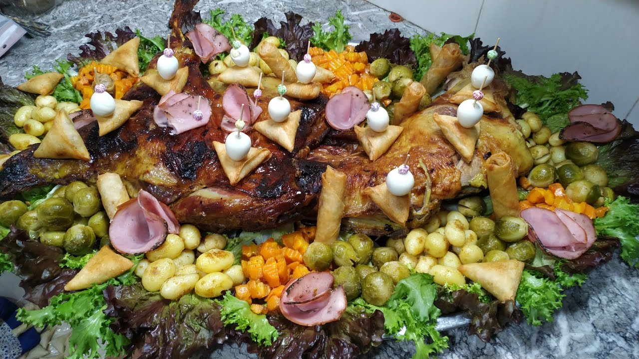 أطباق المناسبات,طريقتي في شواء نصف حولي مع تقديم جد راقي وتتبيلة الحولي جد مميزة