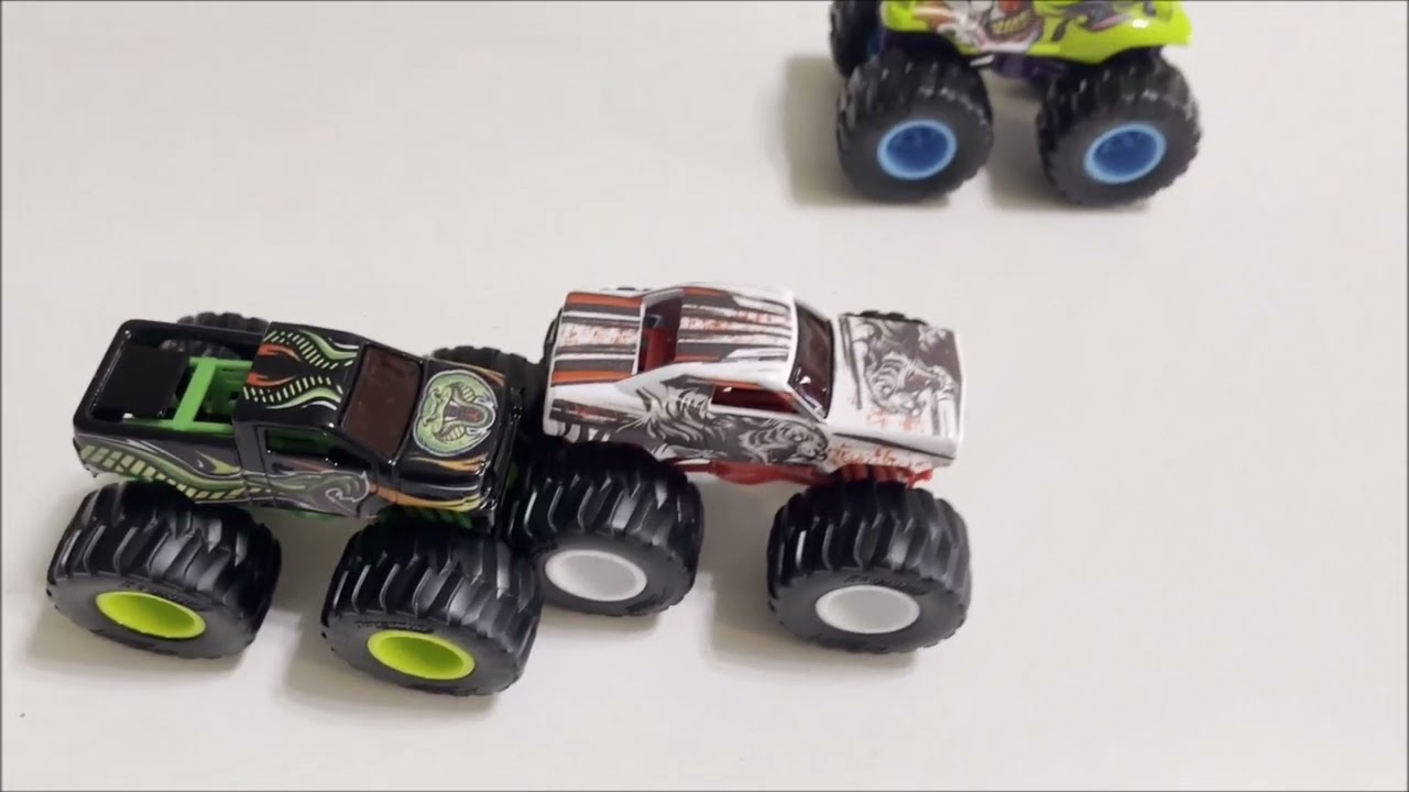 Adventure Force Mini Monster Truck Rigs Diecast with Soft Tires - Race on Track