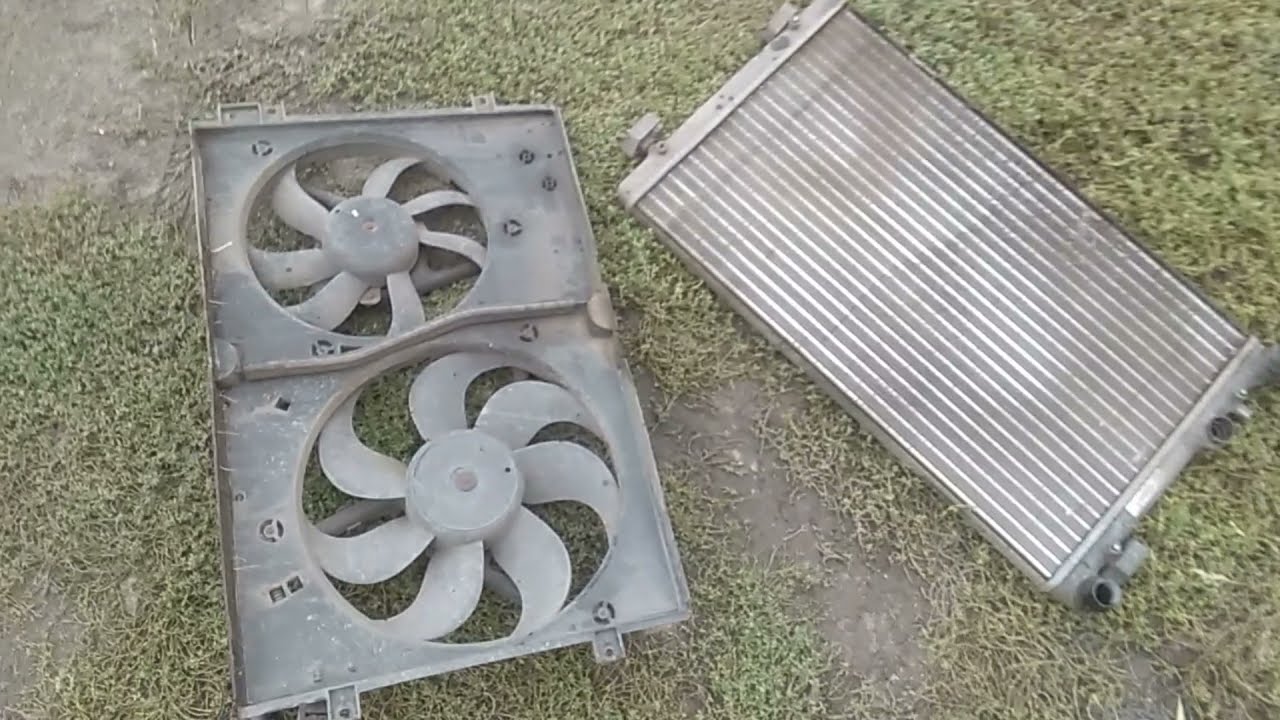 Замена радиатора охлаждения Шкода Октавия ( Skoda Octavia Tour )