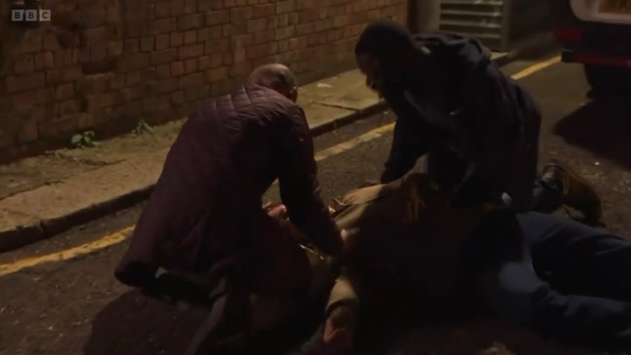EastEnders- Okie is forced to let Harry go as Teddy, Kojo and the police arrive (4th November 2025)