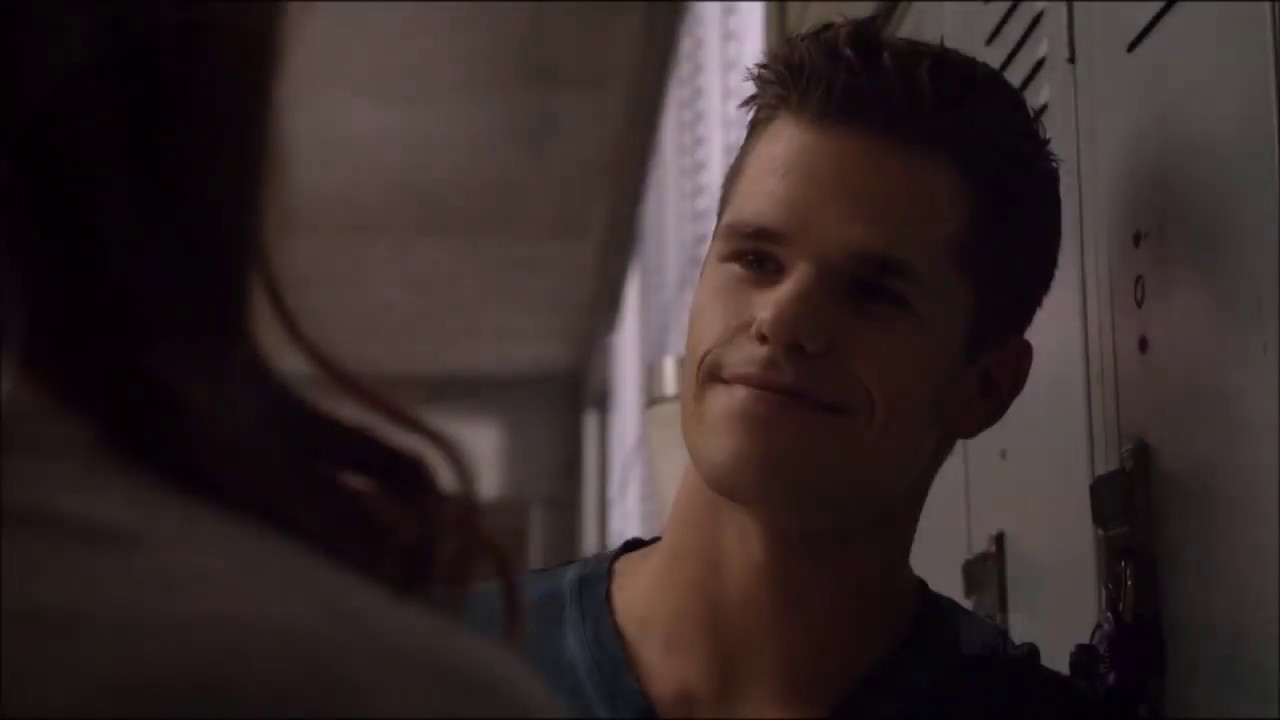 Aiden y Lydia - Say Something