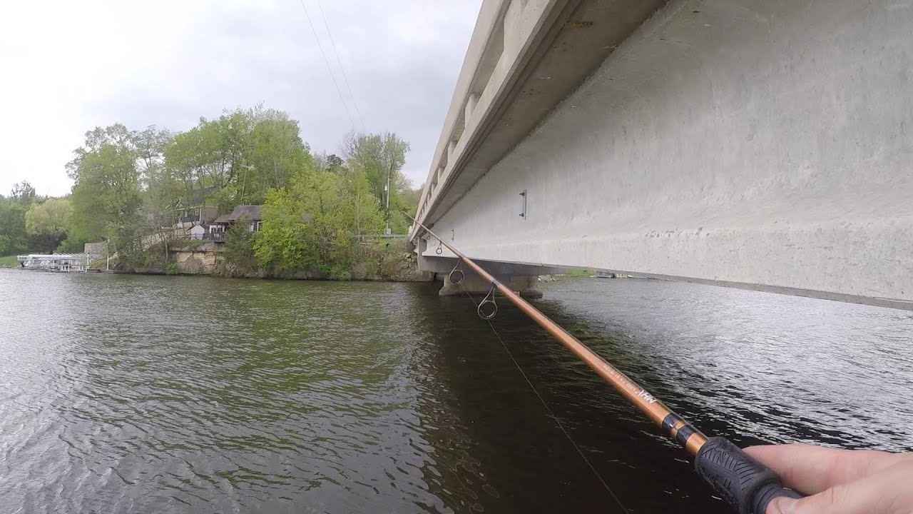 Twister Tail Color Challenge Completed!! (Bridge Fishing For Crappie)