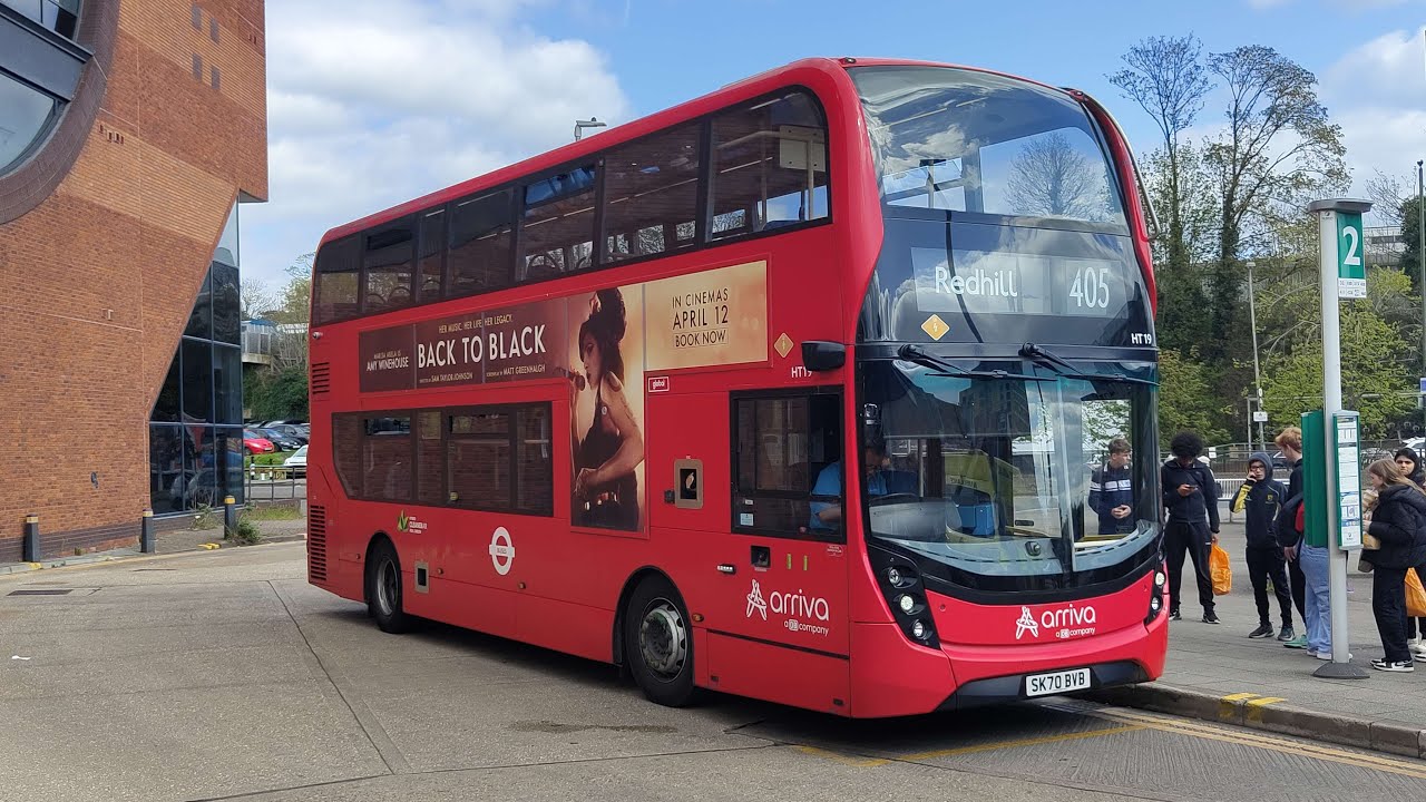 FRV: London Bus Route 405 | Croydon Town Centre - Redhill | AL HT19 (SK70 BVB)