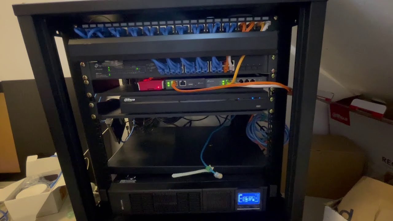Cable managment for the rack in my homelab