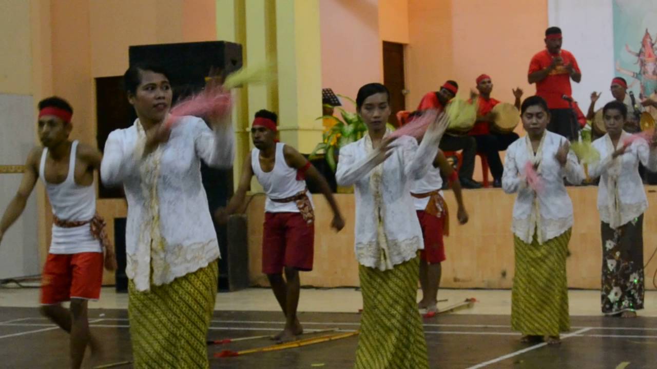 PEGELARAN BUDAYA NUSANTARA TARIAN KEI (TARIAN BUSUR PANAH & SAWAT OLEH MAHASISWA KEI UNMUS)
