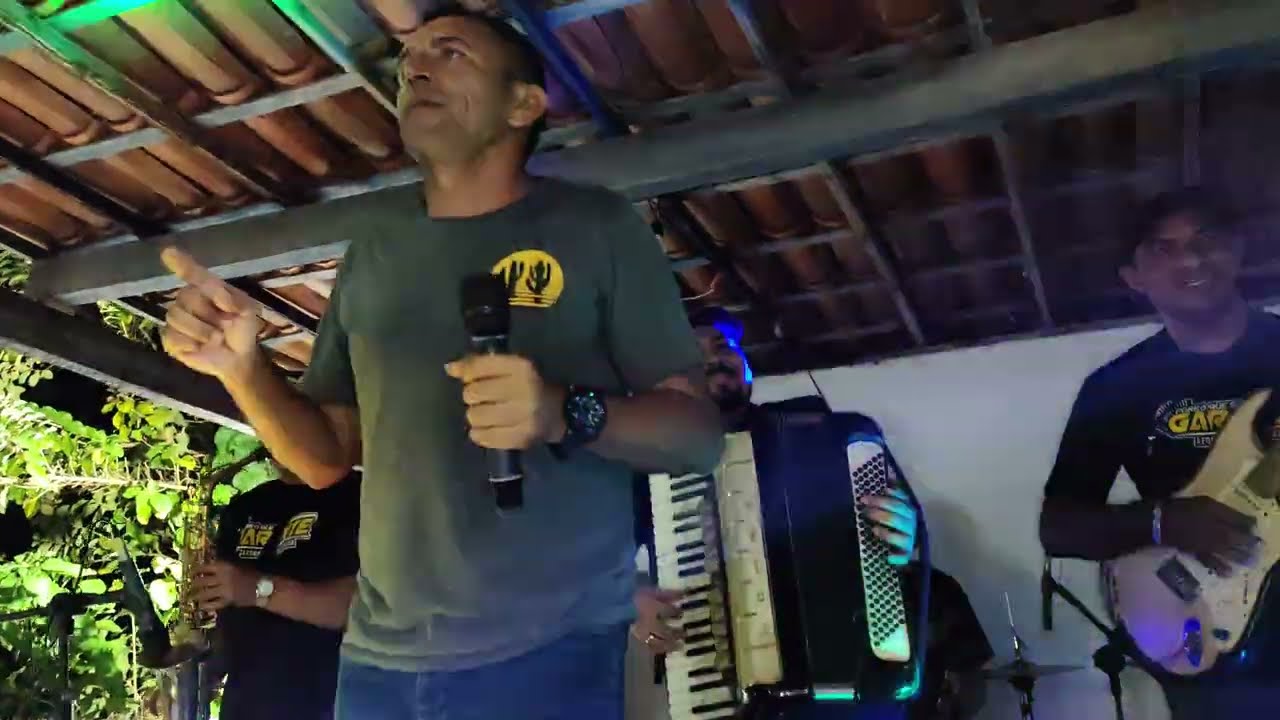 FORRÓ QUE SE GARANTE AO VIVO É FORRÓ RAIZ PRA DANÇAR E SUAR 