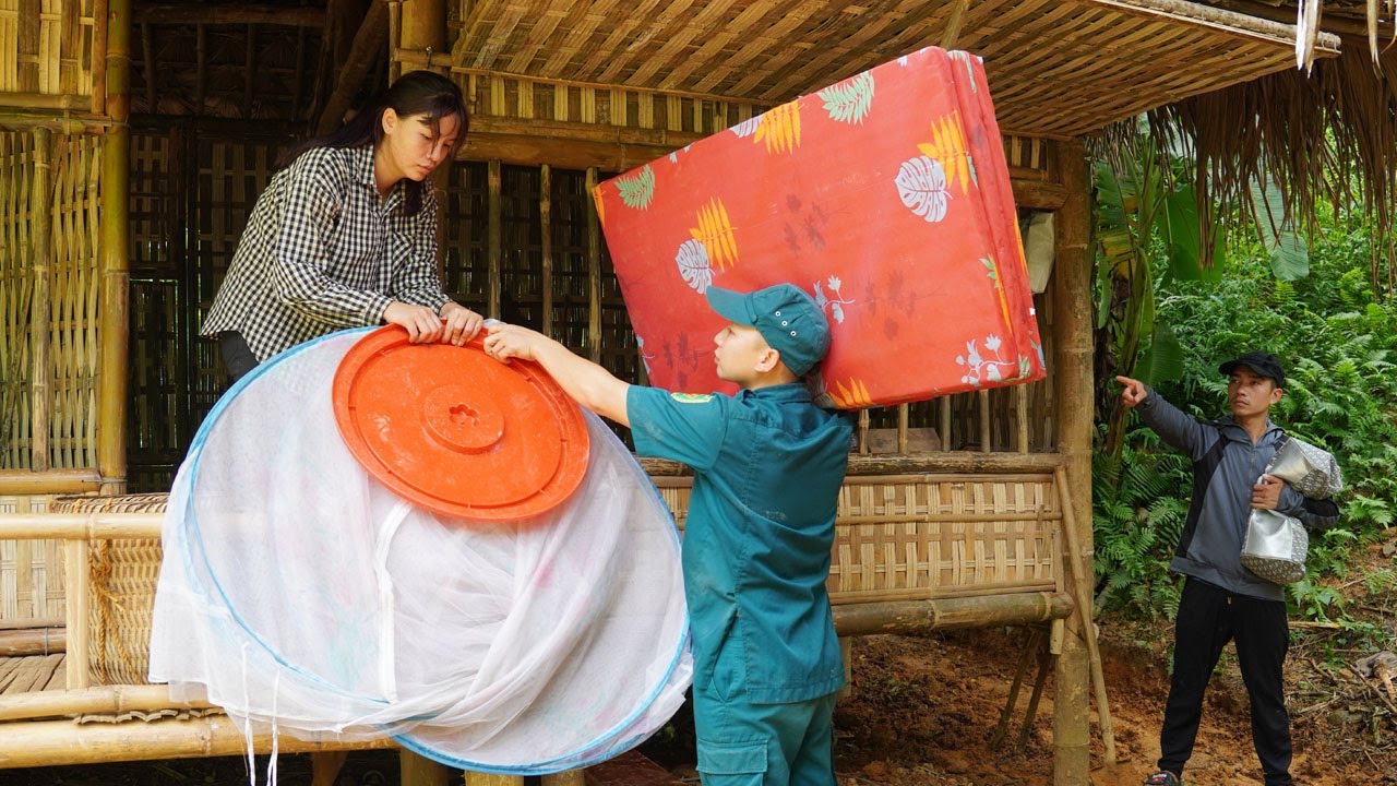 A kind policeman and a single mother build a happy life. Are there any obstacles they face?