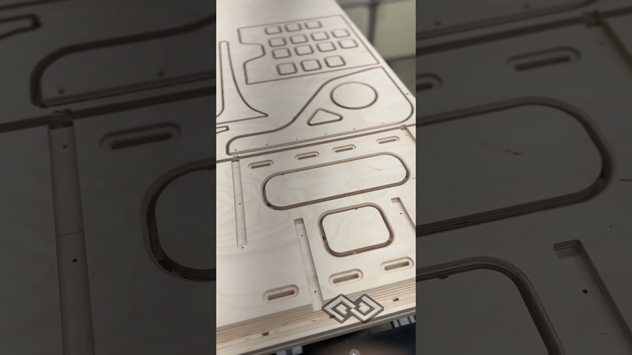 #digitalfabrication on the @AvidCNC out of plywood. Very satisfying to have an extra pair of hands