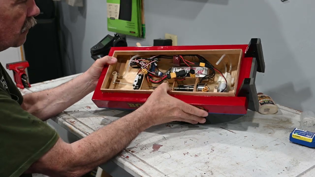 Shop Talk: Fire Boat RC Tug (zipp Kits Tugster Tug Boat)